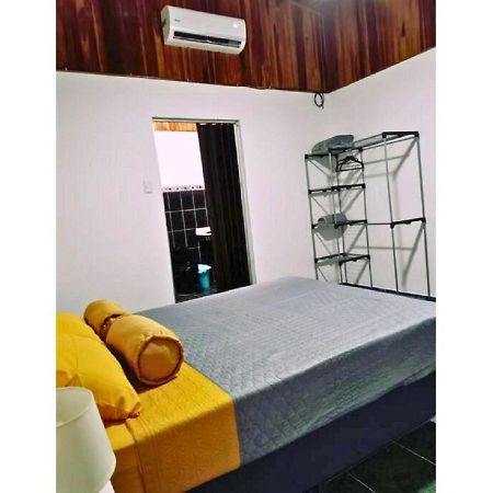 Casa Kros Quepos Exteriér fotografie