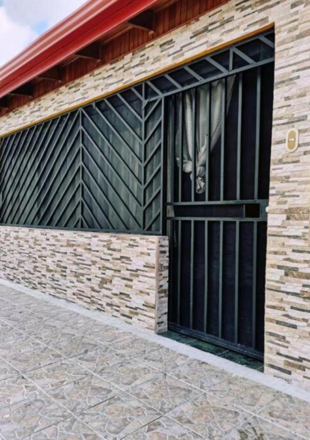 Casa Kros Quepos Exteriér fotografie